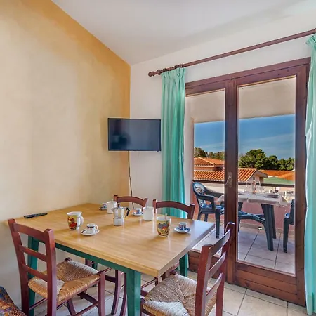 Marina Manna And Club Village