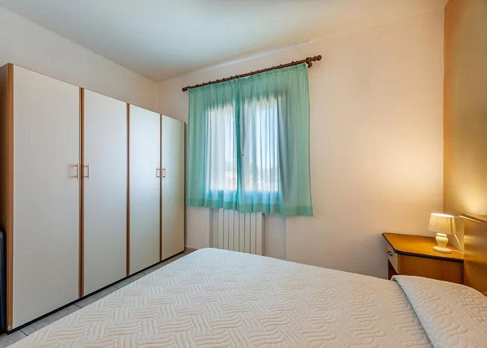 Marina Manna And Club Village 3*