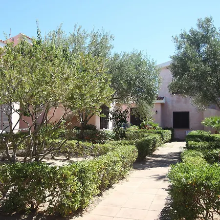 מלון Marina Manna And Club Village