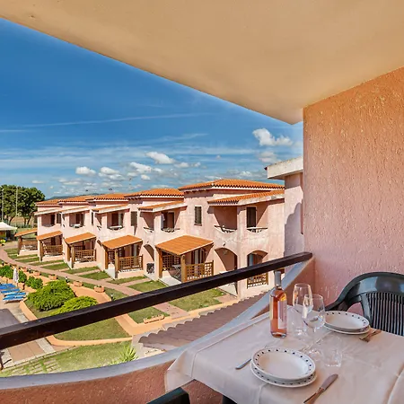 Marina Manna And Club Village