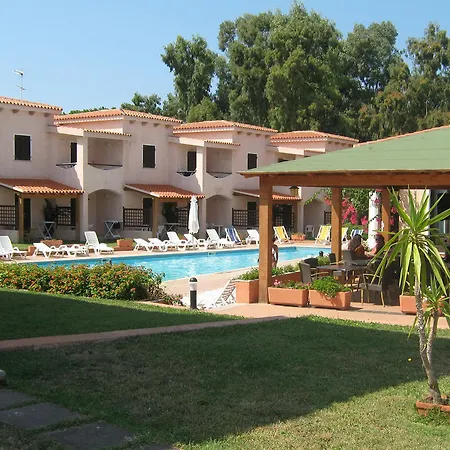 Marina Manna And Club Village 3* فاليدوريا