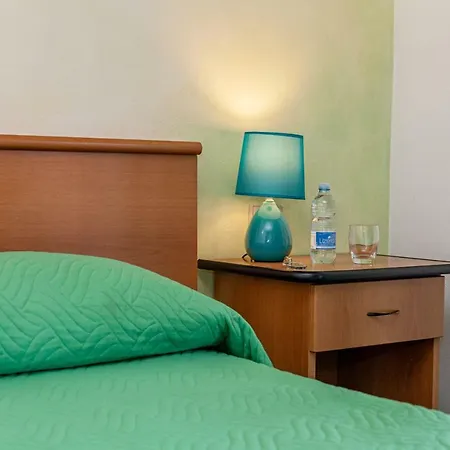 Marina Manna And Club Village Отель 3*