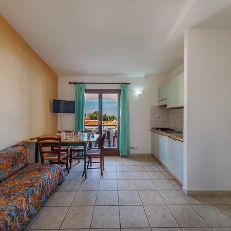 Marina Manna And Club Village Hotel 3*