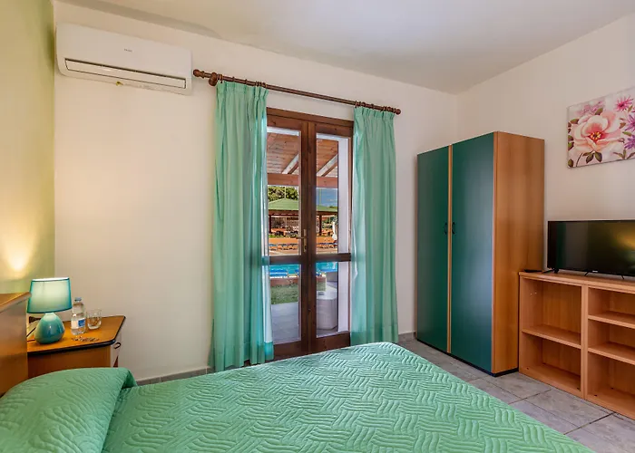 Marina Manna And Club Village Otel Valledoria (Sardinia)