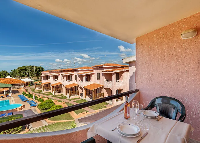 Marina Manna And Club Village
