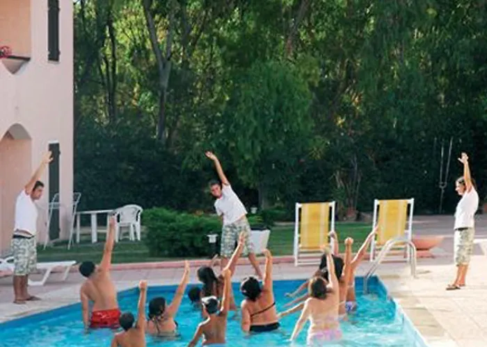 Marina Manna And Club Village Otel